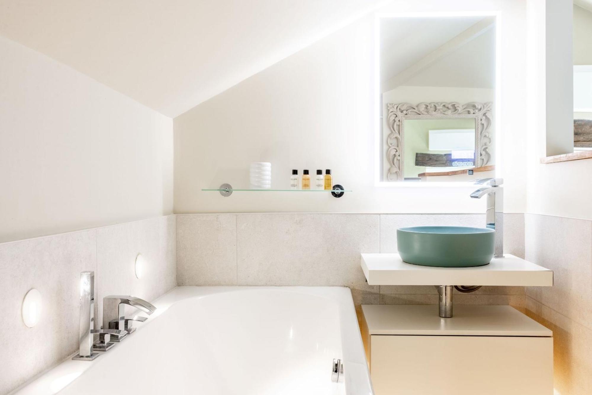 Newly Refurb Cottage, Mile From Blakeney, Village Pub And Restaurant *